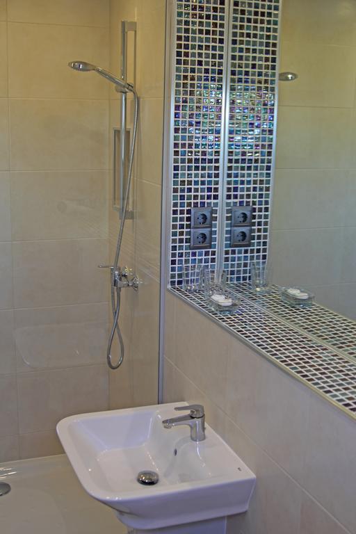 Hostal Avalon Nerja Chambre photo
